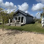 Holiday home Blue Anchor Retreat, The Bay, Two Bedrooms With Ensuites, Parking For 2 Cars, 2 Dogs Welcome *
