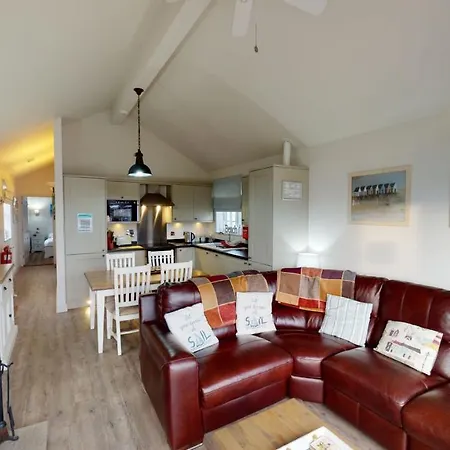 Blue Anchor Retreat At The Bay Filey, Sleeps 4, 2 Dogs Welcome For Free Too Ferienhaus