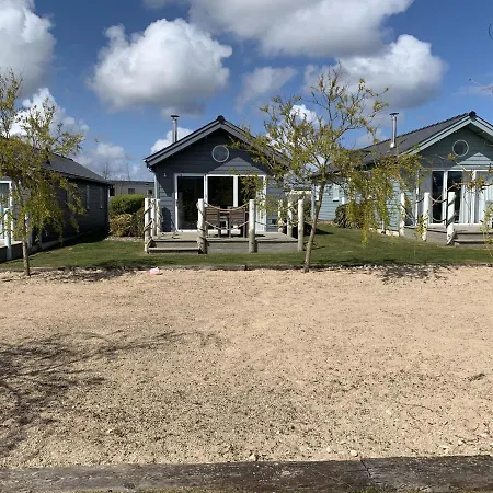 Blue Anchor Retreat At The Bay Filey, Sleeps 4, 2 Dogs Welcome For Free Too