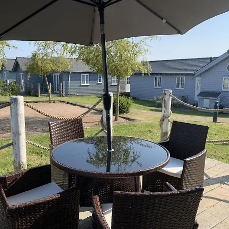 Prázdninový dům Blue Anchor Retreat, The Bay, Two Bedrooms With Ensuites, Parking For 2 Cars, 2 Dogs Welcome Filey